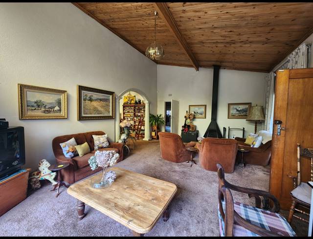 3 BEDROOM HOUSE FOR SALE IN RIVERSDALE